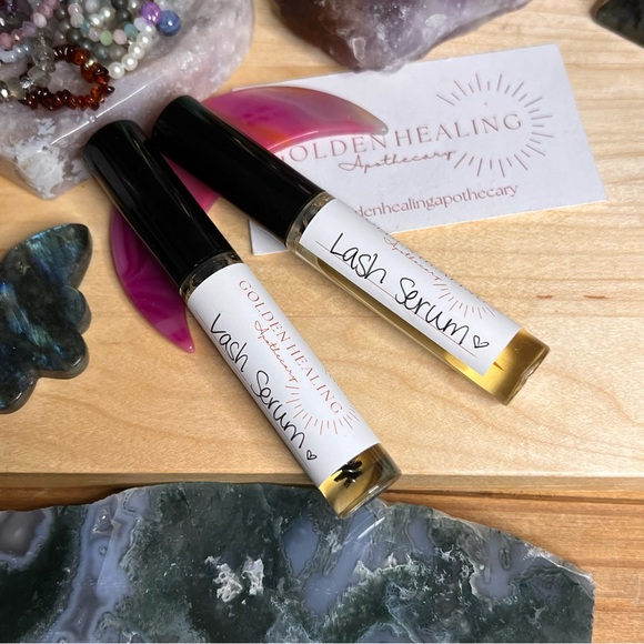 Golden Healing Apothecary🫶🏼Handcrafted Lash Serum - Picture 2 of 8